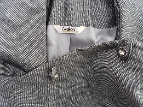 Avalon Collection Rozmiar 12 (40) Kolor Szary Kołnierz Żakiet z zapięciem Długi rękaw