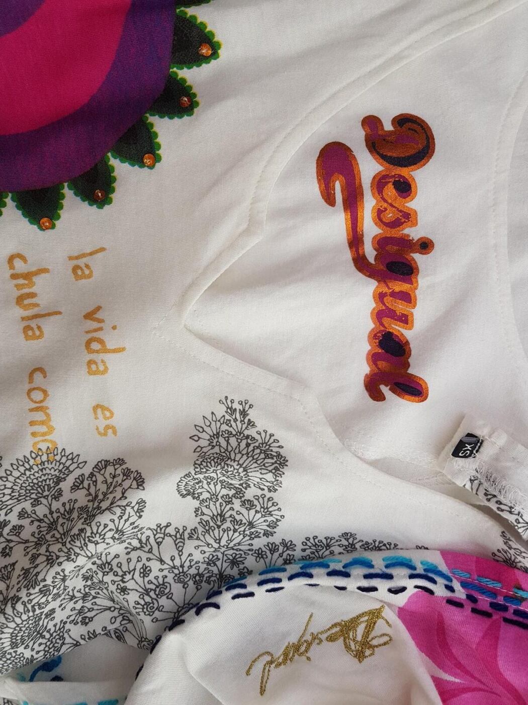 DESIGUAL Rozmiar XS Kolor Biały Dekolt U Tunika Bluzka Bezrękawnik Materiał Bawełna DESIGUAL Rozmiar XS Kolor Biały Dekolt U Tunika Bluzka Bezrękawnik Materiał Bawełna