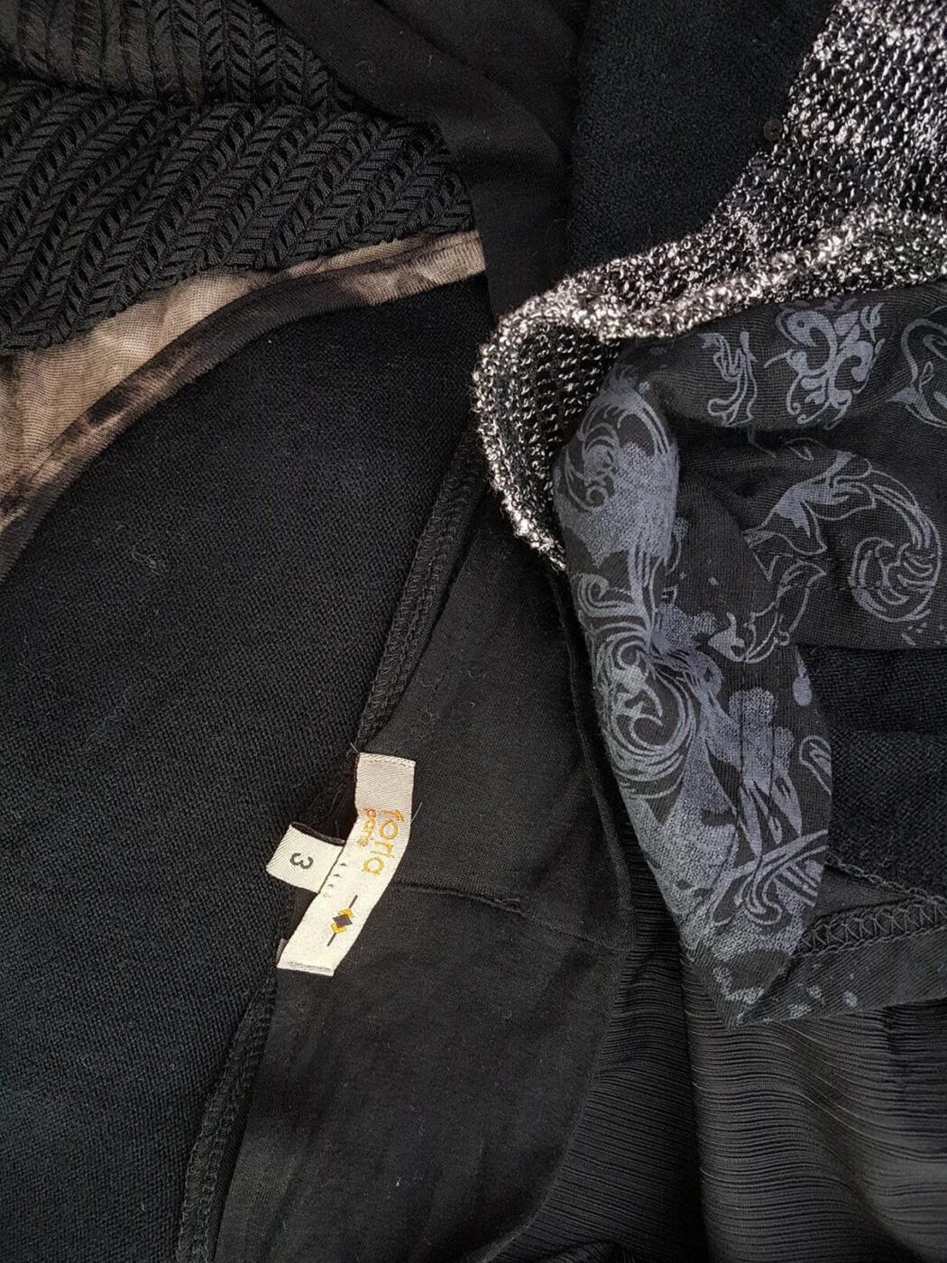 Forla Paris Rozmiar M (3) Kolor Czarny Okrągły dekolt Sukienka Sweterkowa Długi rękaw Krótka Materiał Rayon