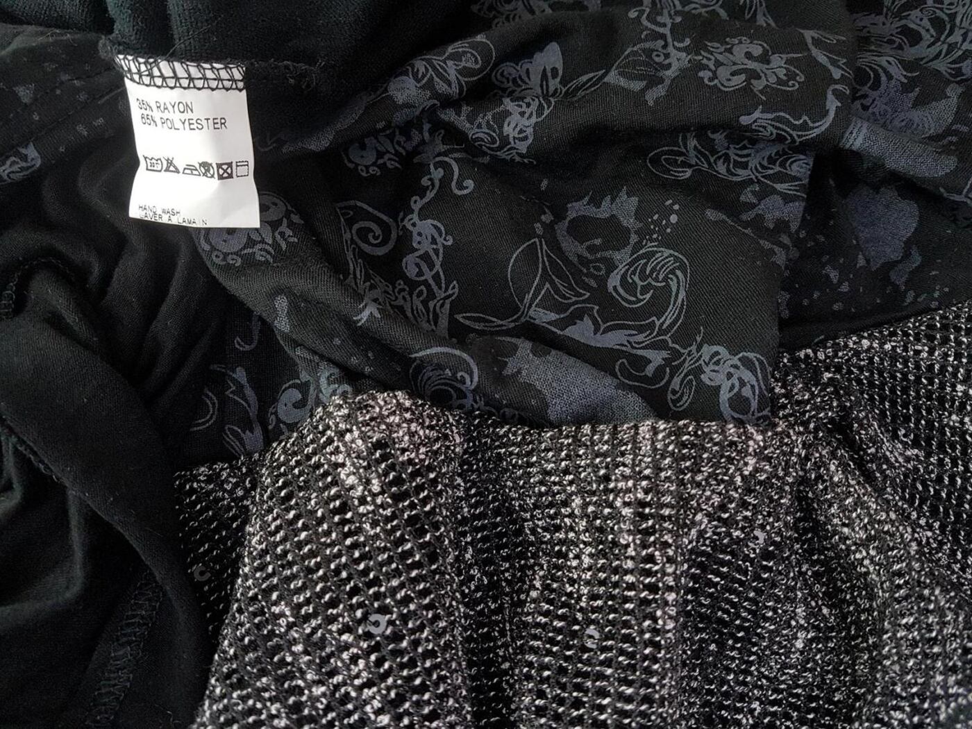 Forla Paris Rozmiar M (3) Kolor Czarny Okrągły dekolt Sukienka Sweterkowa Długi rękaw Krótka Materiał Rayon