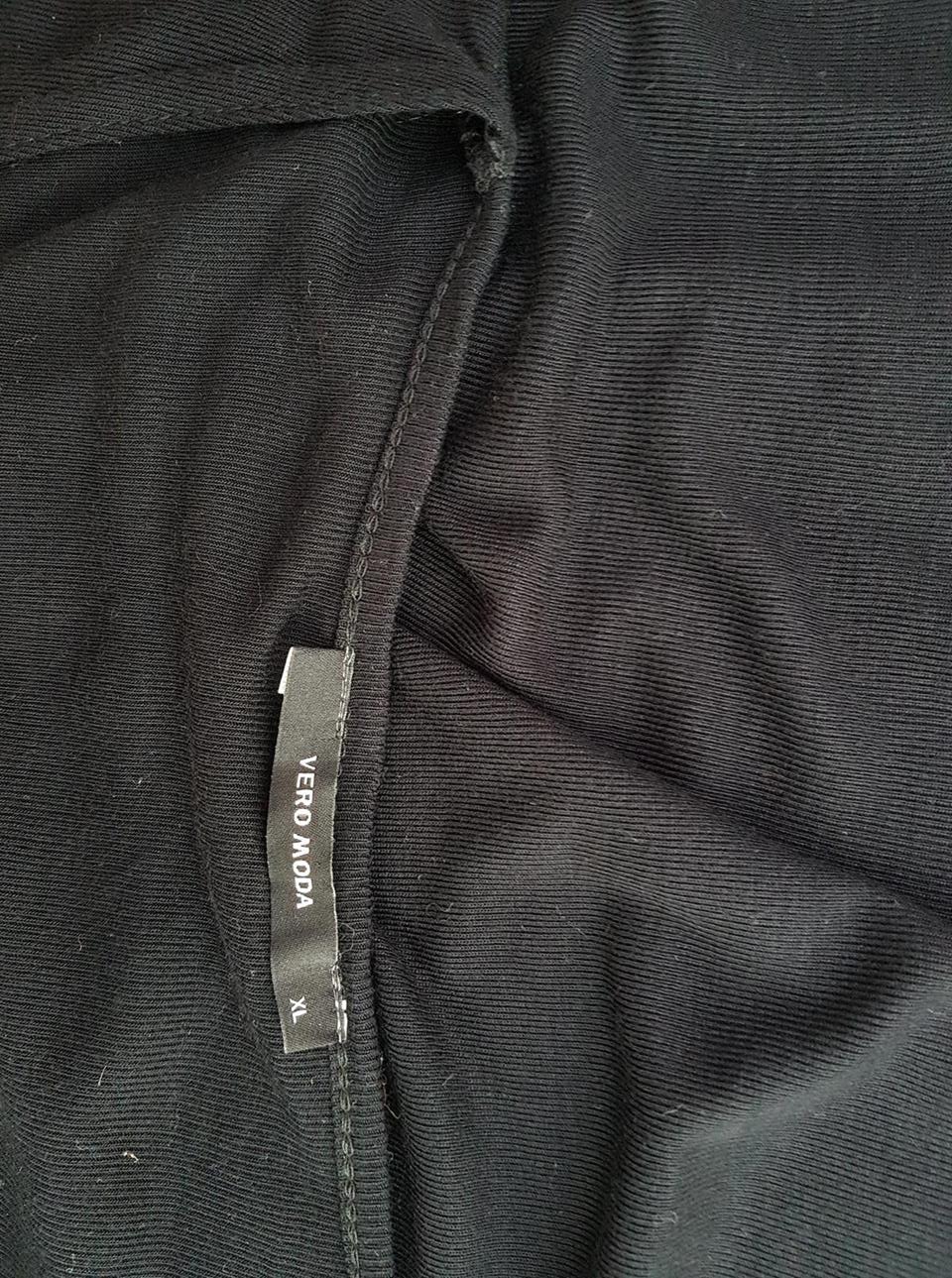 Vero moda Rozmiar XL Kolor Czarny Głęboki Serek Bluzka Krótki rękaw Materiał Wiskoza