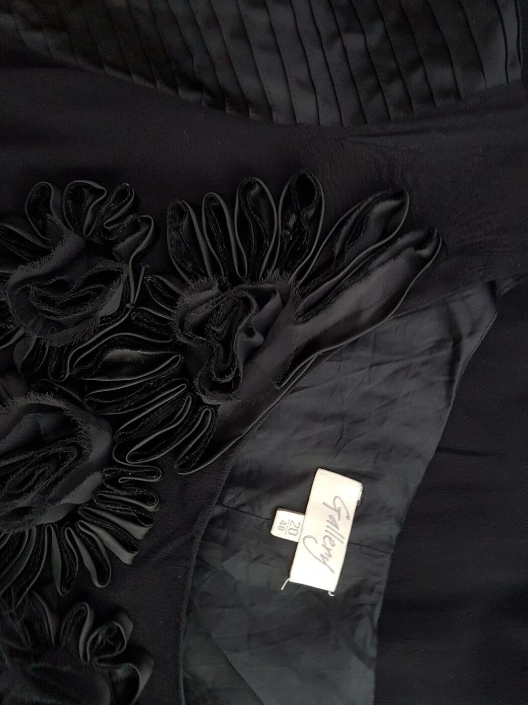 Gallery Rozmiar 48 Kolor Czarny Okrągły dekolt Sukienka Sheath Krótki rękaw Midi Materiał Wiskoza 100% Gallery Rozmiar 48 Kolor Czarny Okrągły dekolt Sukienka Sheath Krótki rękaw Midi Materiał Wiskoza 100%