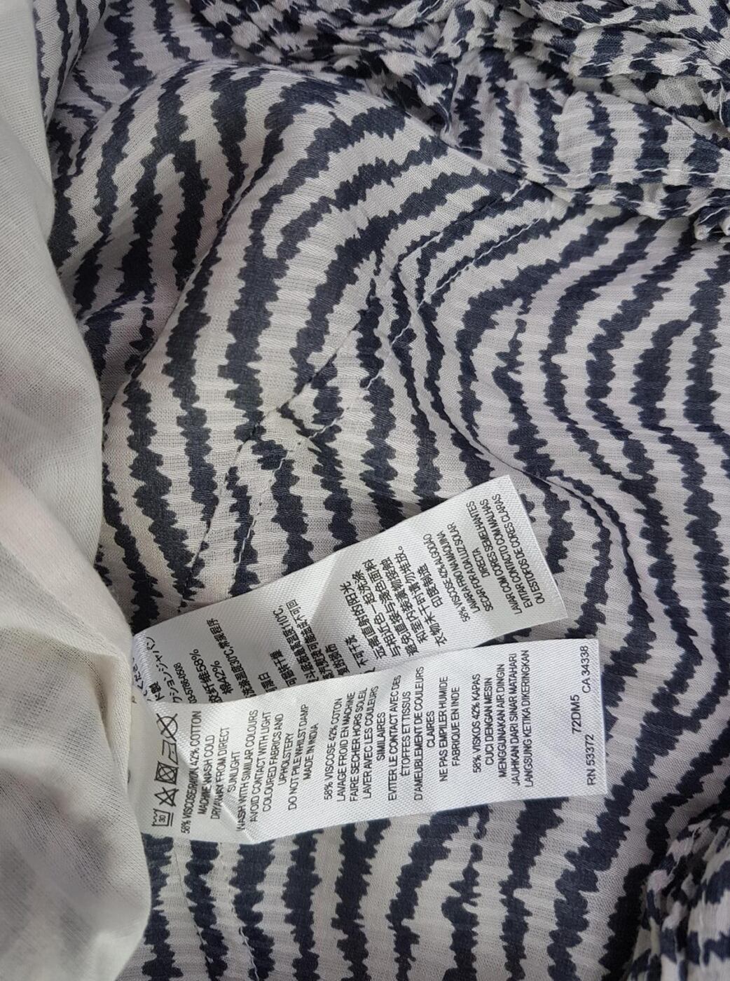 20190812_131206.jpg French connection Rozmiar 38 Kolor Szary Panterka Drapowany dekolt Bluzka Bezrękawnik Materiał Wiskoza