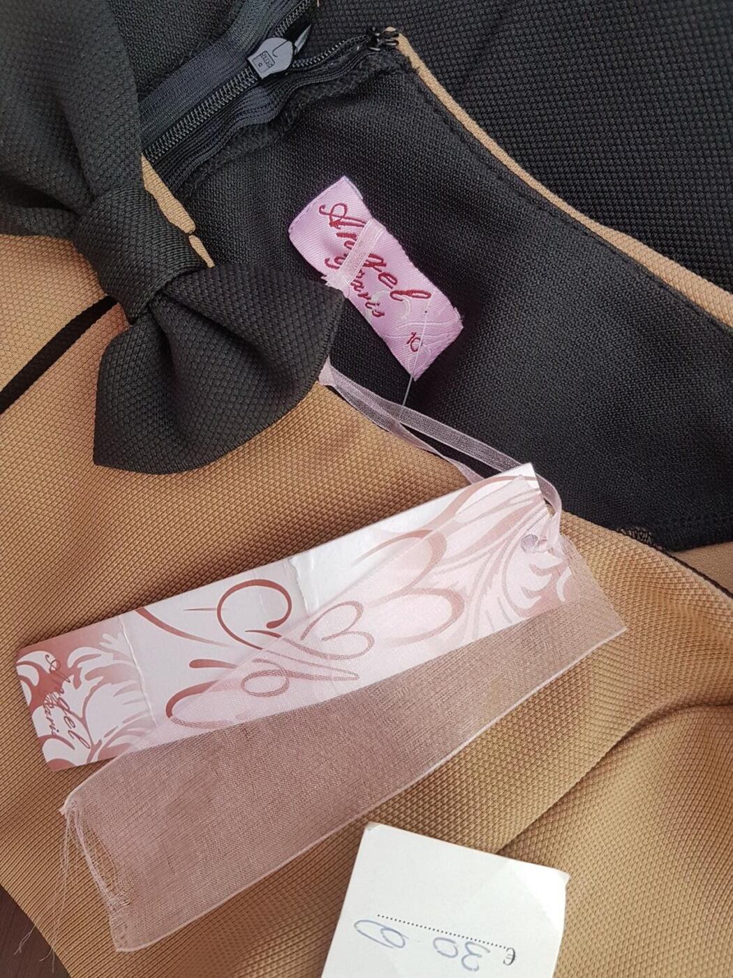 Angel Paris Rozmiar 38 Kolor Czarny Okrągły dekolt Sukienka Mini Krótki rękaw Krótka Angel Paris Rozmiar 38 Kolor Czarny Okrągły dekolt Sukienka Mini Krótki rękaw Krótka