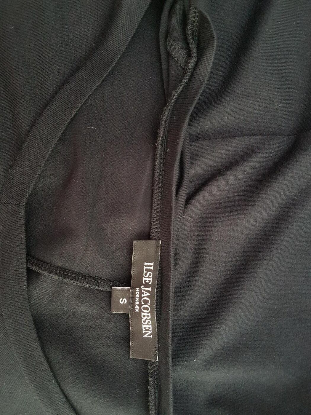 Ilse jacobsen hornbaek Rozmiar S Kolor Czarny W serek Sukienka Ołówkowa Długi rękaw Midi Materiał Wiskoza Ilse jacobsen hornbaek Rozmiar S Kolor Czarny W serek Sukienka Ołówkowa Długi rękaw Midi Materiał Wiskoza