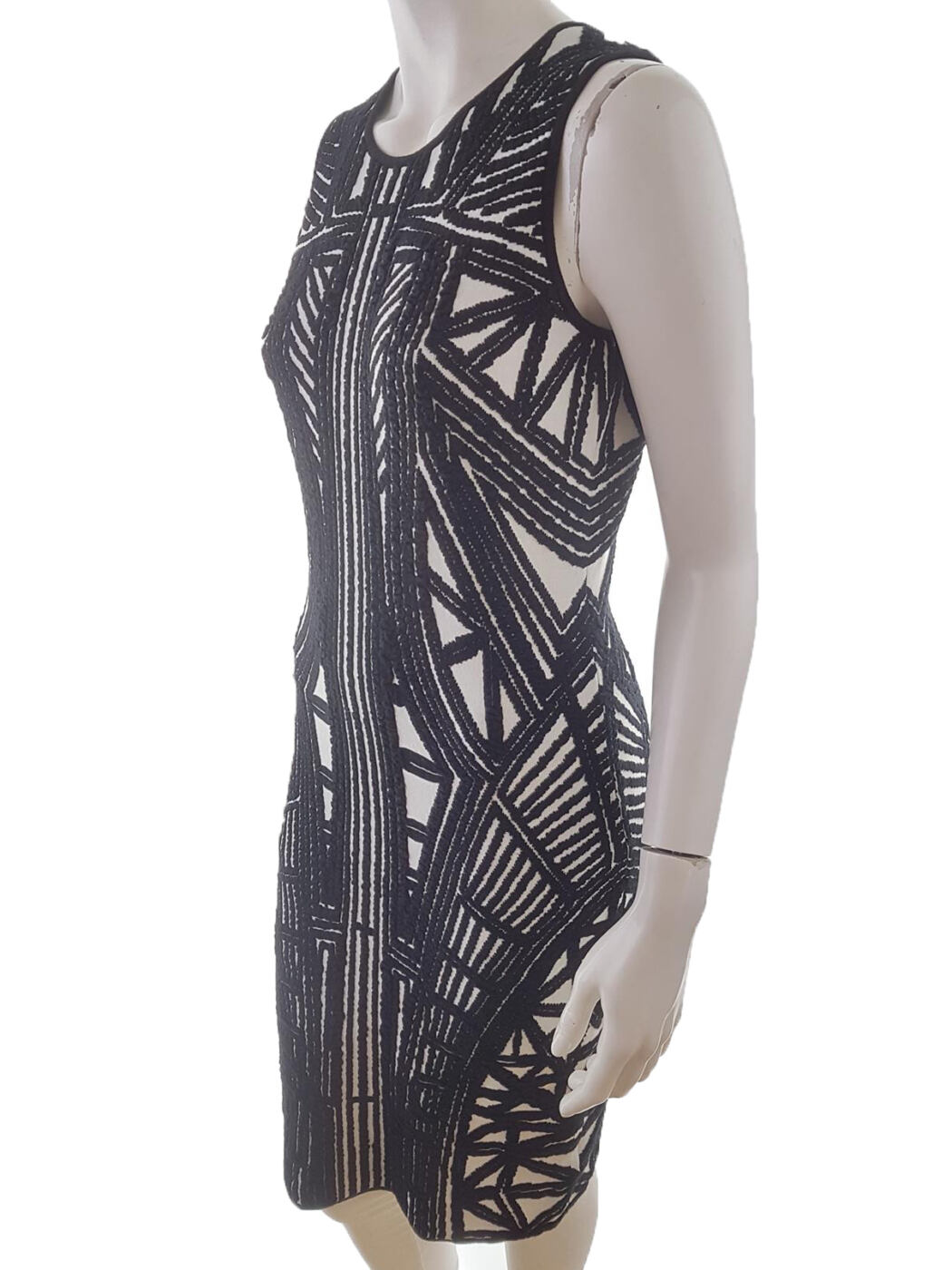 Glamorous Rozmiar 38 Kolor Czarny Geometryczny Okrągły dekolt Sukienka Ołówkowa Bezrękawnik Do Kolan Materiał Bawełna Glamorous Rozmiar 38 Kolor Czarny Geometryczny Okrągły dekolt Sukienka Ołówkowa Bezrękawnik Do Kolan Materiał Bawełna