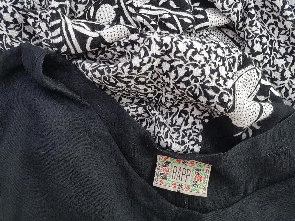 Rapp Vintage Rozmiar M Kolor Czarny Okrągły dekolt Sukienka Maxi Bezrękawnik Długa Materiał Wiskoza 100%