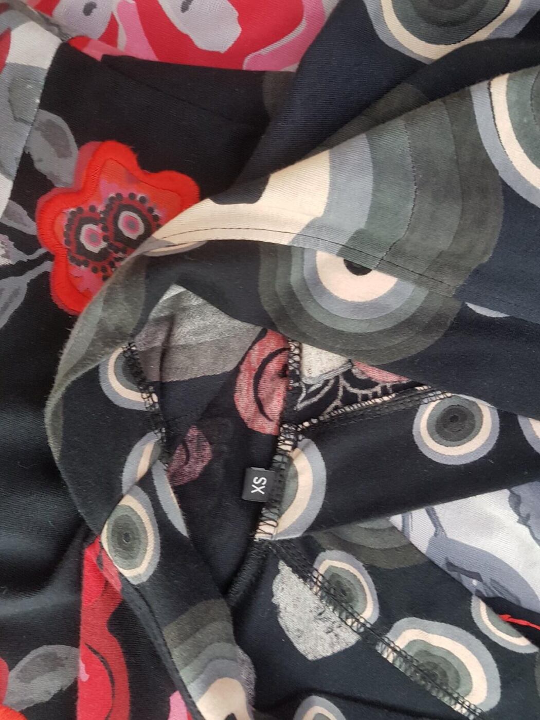 DESIGUAL Rozmiar XS Kolor Czarny W serek Sukienka Sheath Krótki rękaw Midi Materiał Bawełna 100%