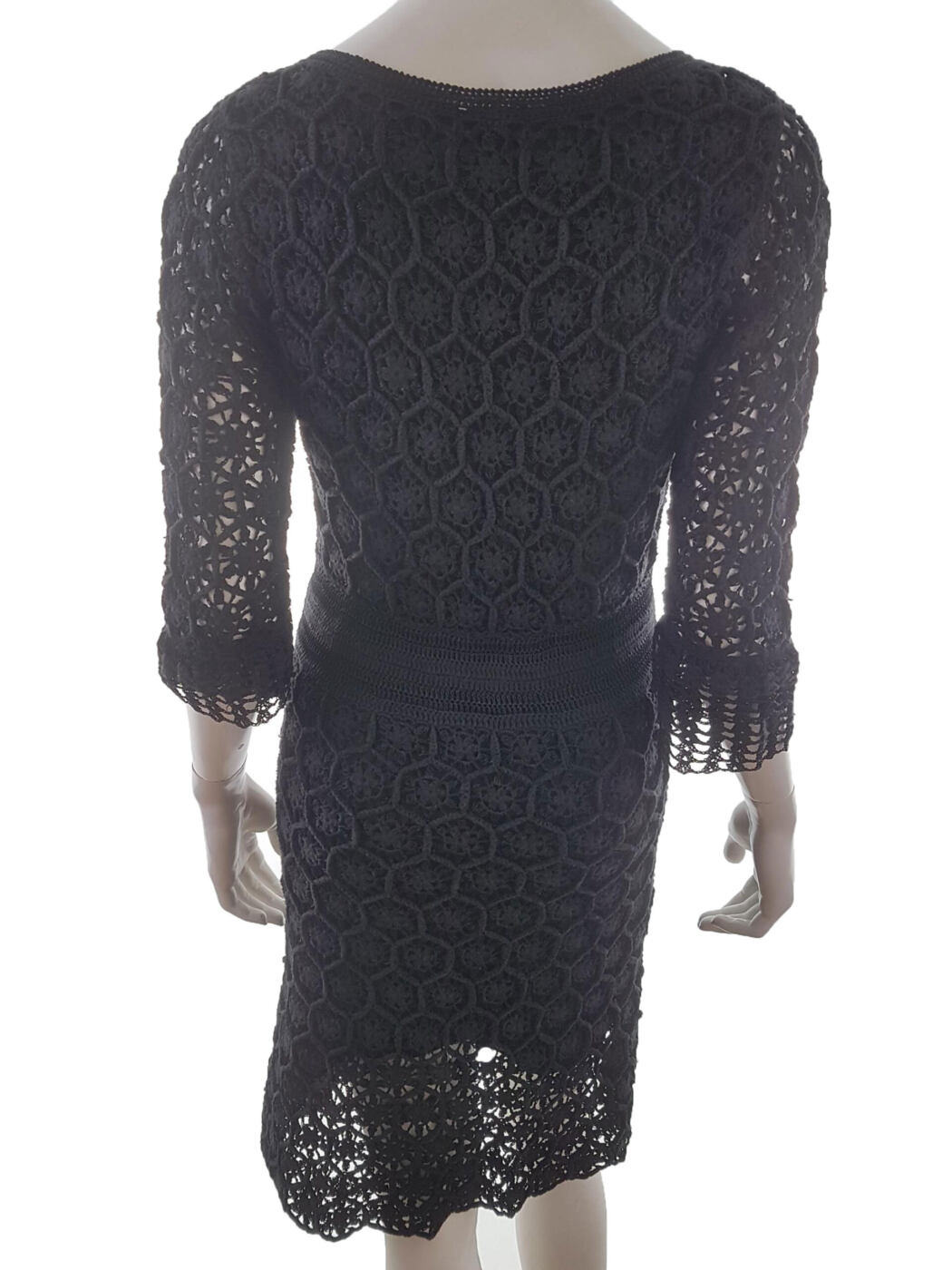 KAREN MILLEN Rozmiar 2(S) Kolor Czarny Dekolt U Sukienka Sweterkowa Rękaw 3/4 Midi Materiał Wiskoza KAREN MILLEN Rozmiar 2(S) Kolor Czarny Dekolt U Sukienka Sweterkowa Rękaw 3/4 Midi Materiał Wiskoza