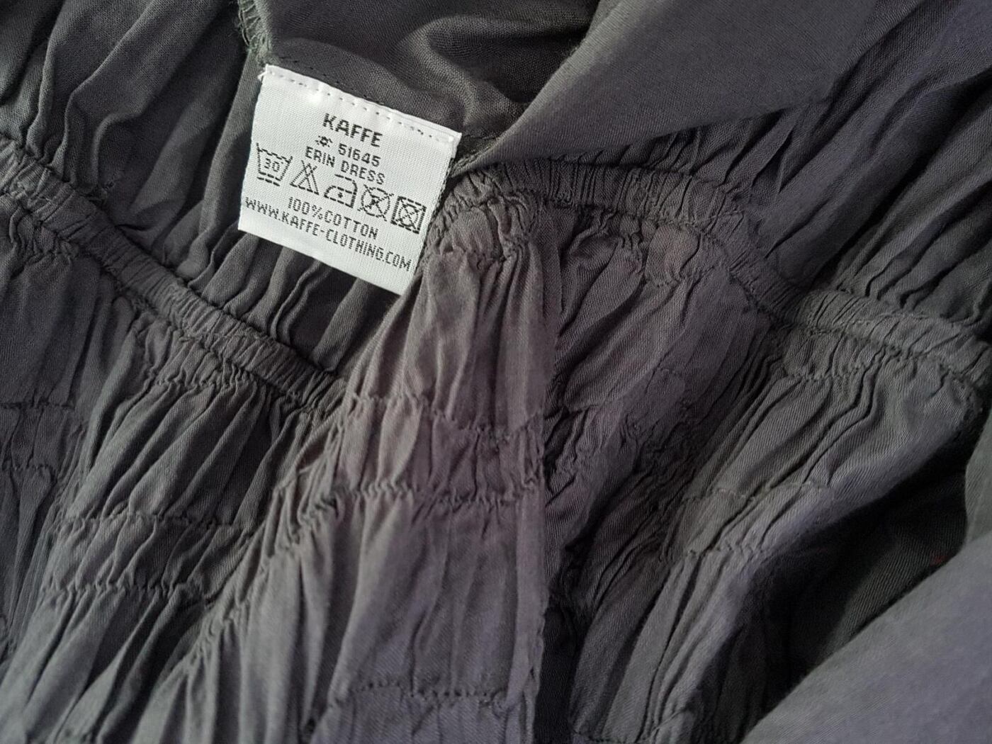 Kaffe Rozmiar M Kolor Szary Okrągły dekolt Sukienka Sheath Długi rękaw Do Kolan Materiał Bawełna 100% Kaffe Rozmiar M Kolor Szary Okrągły dekolt Sukienka Sheath Długi rękaw Do Kolan Materiał Bawełna 100%