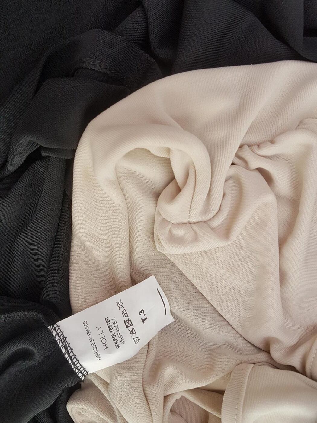 HOLLY Rozmiar M Kolor Czarny W serek Suknia Balowa Sukienka Wieczorowa Krótki rękaw Midi HOLLY Rozmiar M Kolor Czarny W serek Suknia Balowa Sukienka Wieczorowa Krótki rękaw Midi