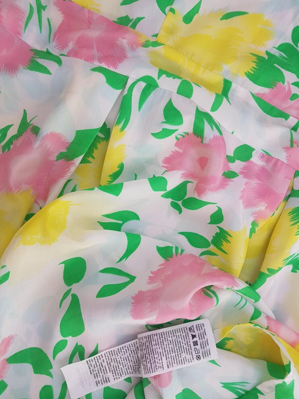 Vero moda Rozmiar 40 Kolor Biały Okrągły dekolt Sukienka Sheath Krótki rękaw Do Kolan