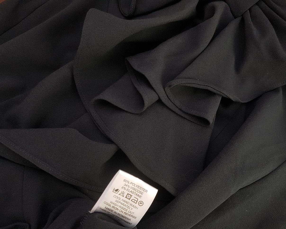 ASOS Rozmiar 38 Kolor Czarny Odkryte Ramiona Suknia Balowa Sukienka Wieczorowa Bezrękawnik Krótka ASOS Rozmiar 38 Kolor Czarny Odkryte Ramiona Suknia Balowa Sukienka Wieczorowa Bezrękawnik Krótka