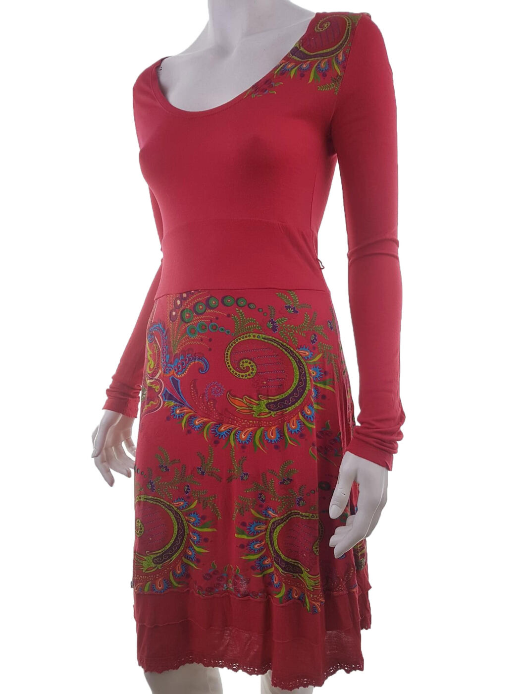 DESIGUAL Rozmiar XS Kolor Czerwony W łódkę Sukienka Sweterkowa Długi rękaw Do Kolan DESIGUAL Rozmiar XS Kolor Czerwony W łódkę Sukienka Sweterkowa Długi rękaw Do Kolan