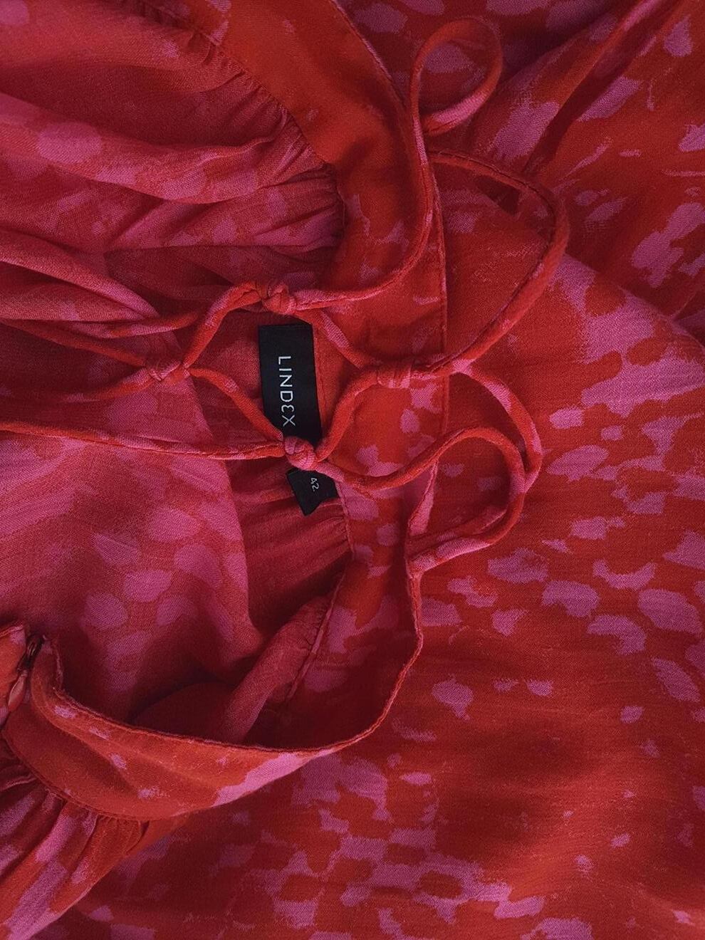 Lindex Rozmiar 42 Kolor Czerwony Odkryte Ramiona Sukienka Maxi Bezrękawnik Długa Materiał Wiskoza Lindex Rozmiar 42 Kolor Czerwony Odkryte Ramiona Sukienka Maxi Bezrękawnik Długa Materiał Wiskoza