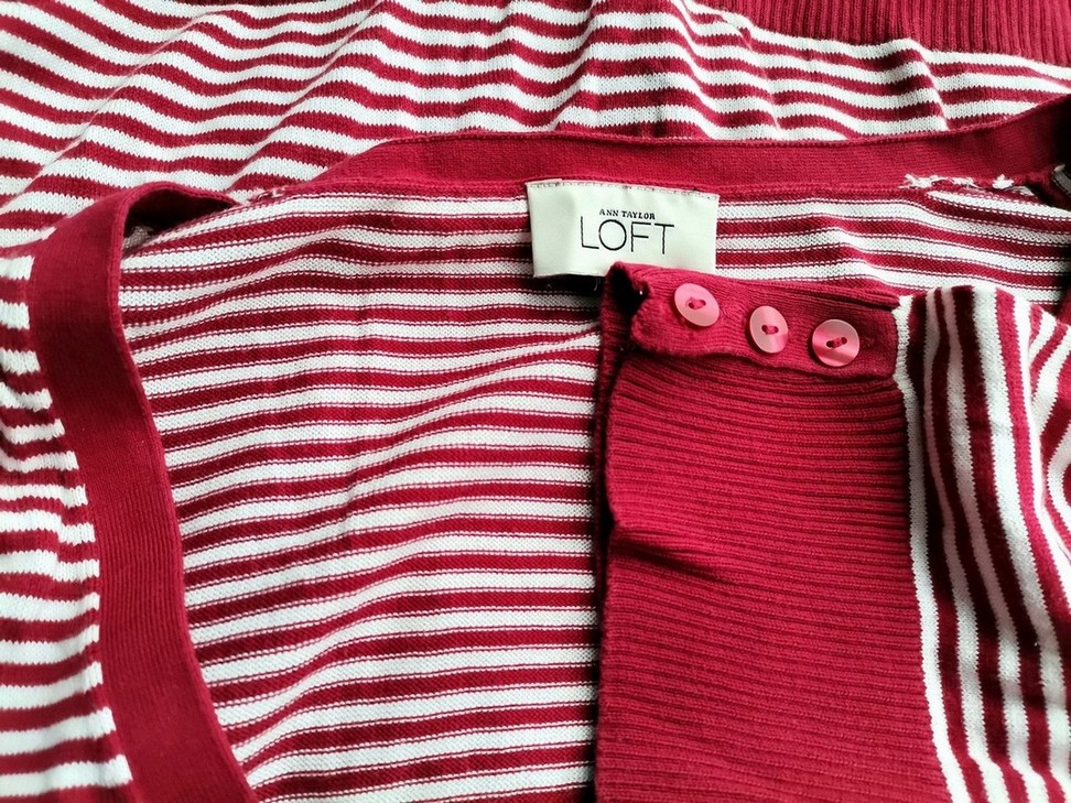 IMG_20200803_163525.jpg Ann Taylor Loft Rozmiar 42-44 Kolor Bordowy Pasy W serek Kardigan Zapinany Krótki rękaw Cienka dzianina