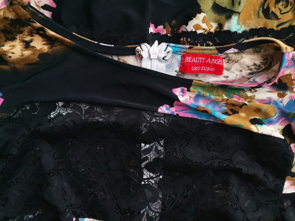 Vintage Rozmiar S / M Kolor Czarny Okrągły dekolt Suknia Balowa Sukienka Wieczorowa Długi rękaw Midi