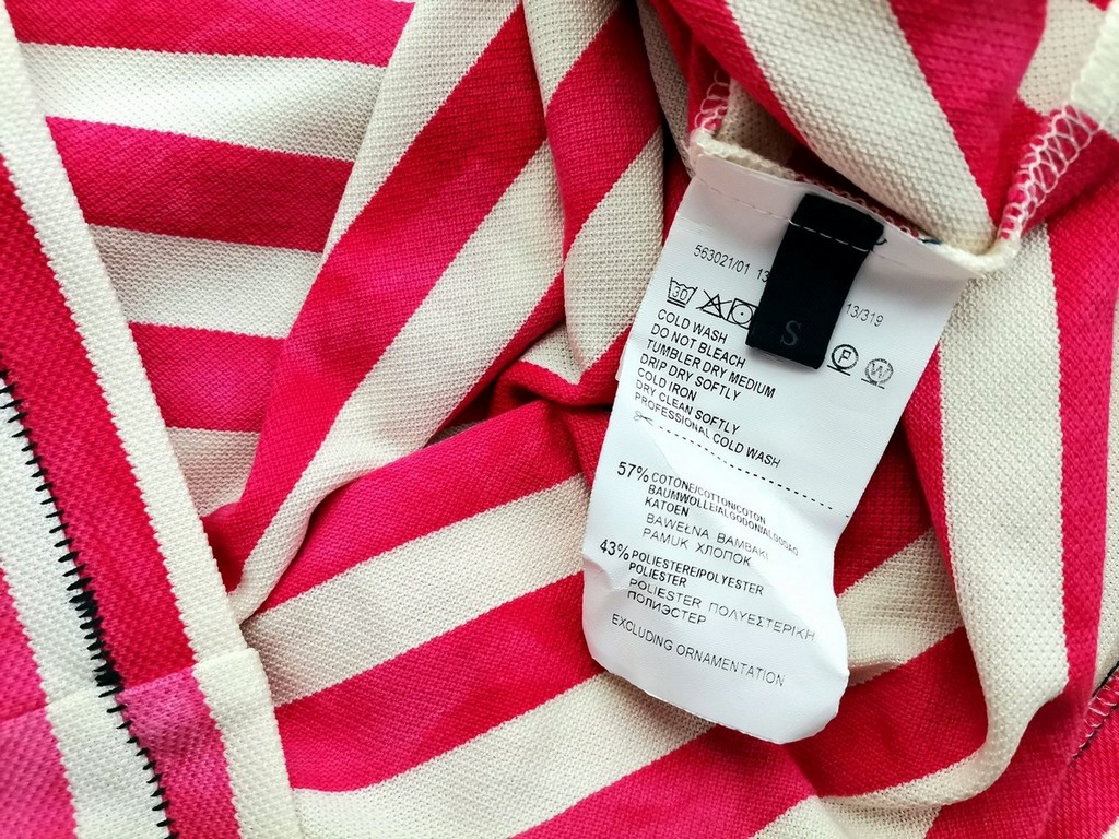IMG_20200904_115927.jpg Tru Trussardi Rozmiar S Kolor Różowy Pasy Okrągły dekolt Bluzka Krótki rękaw Materiał Bawełna