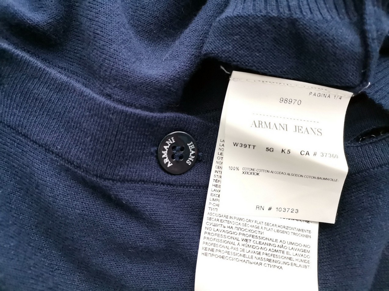 ARMANI JEANS Rozmiar 34-38 Kolor Granatowy W serek Kardigan Zapinany Długi rękaw Materiał Bawełna 100% Cienka dzianina