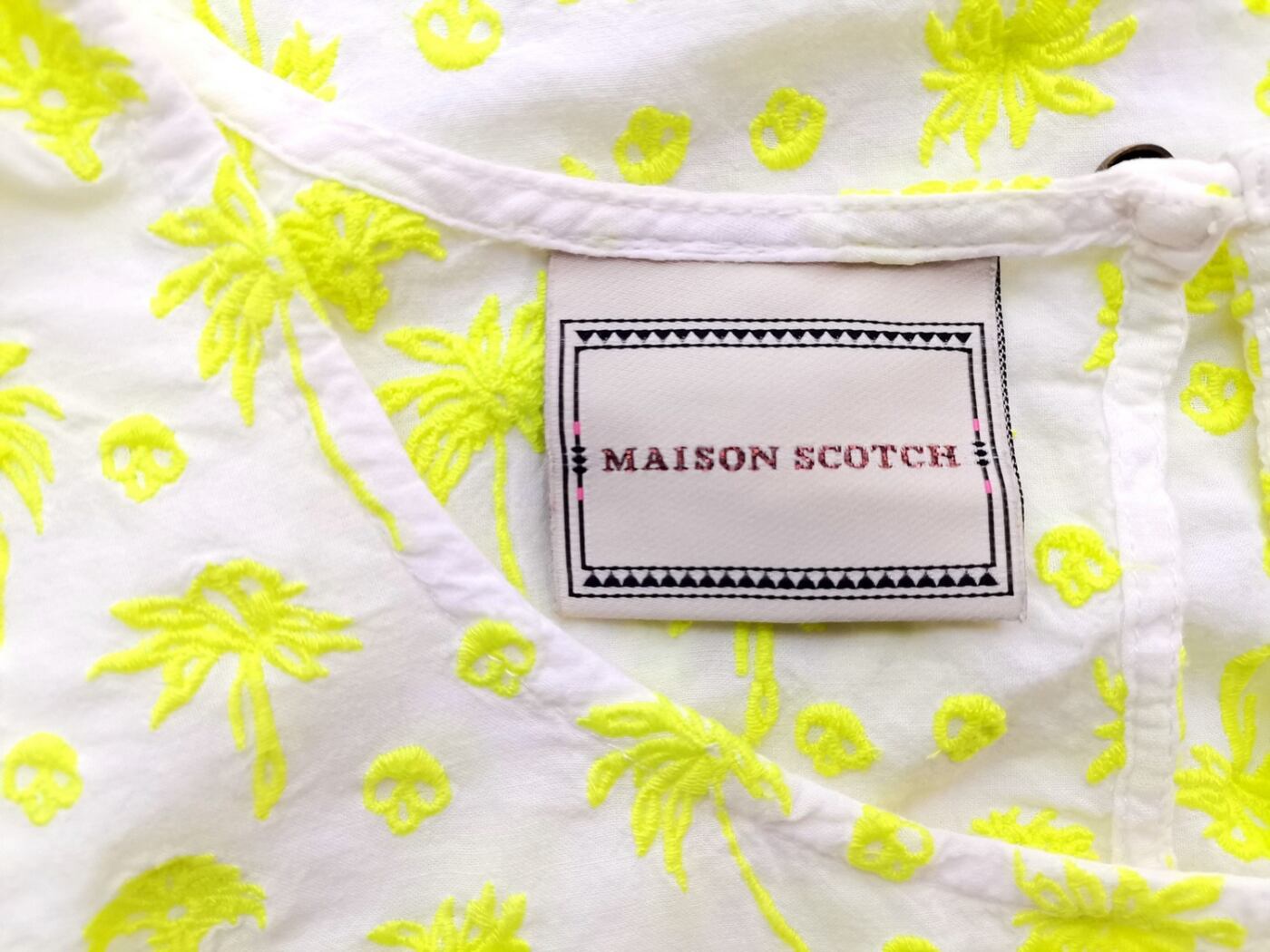 IMG_20200923_114933.jpg Maison scotch Rozmiar S Kolor Żółty Okrągły dekolt Bluzka Bezrękawnik