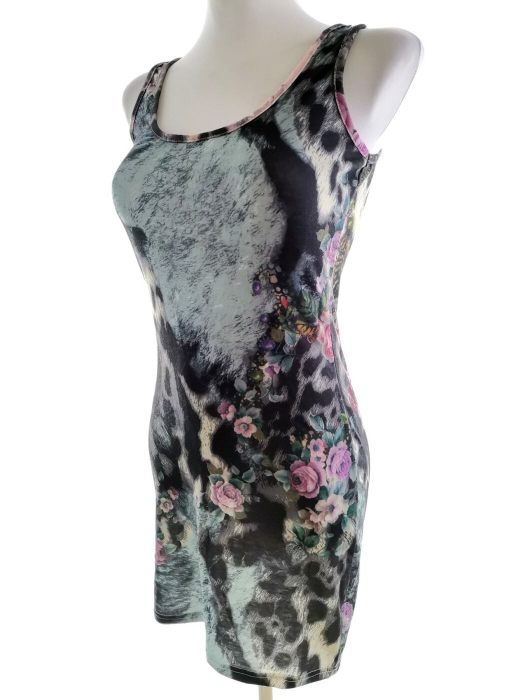 Club L Rozmiar S/M Kolor Kolorowa Okrągły dekolt Sukienka Bodycon Bezrękawnik Krótka Materiał Bawełna Club L Rozmiar S/M Kolor Kolorowa Okrągły dekolt Sukienka Bodycon Bezrękawnik Krótka Materiał Bawełna