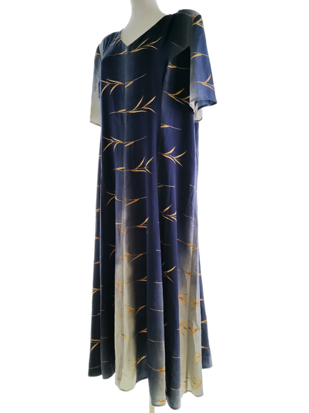 Vintage Rozmiar XXXL Kolor Granatowy W serek Sukienka Maxi Krótki rękaw Długa Vintage Rozmiar XXXL Kolor Granatowy W serek Sukienka Maxi Krótki rękaw Długa