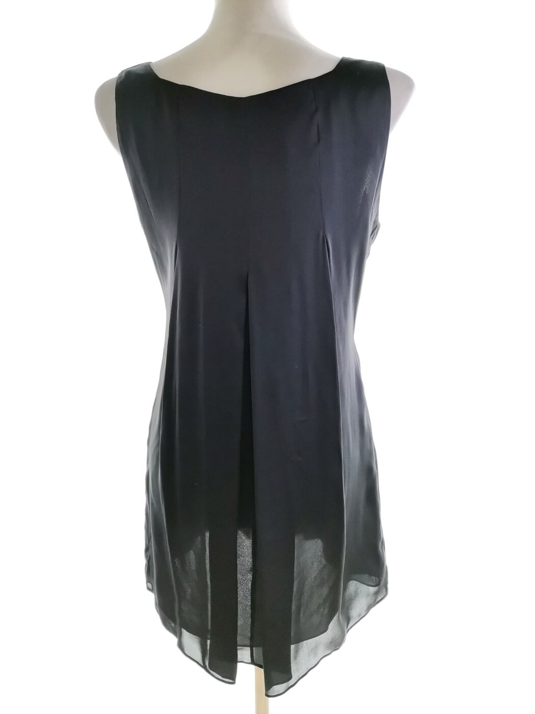 Ted Baker Rozmiar 2 (38) Kolor Granatowy Okrągły dekolt Tunika Bluzka Bezrękawnik Materiał Jedwab 100% Ted Baker Rozmiar 2 (38) Kolor Granatowy Okrągły dekolt Tunika Bluzka Bezrękawnik Materiał Jedwab 100%