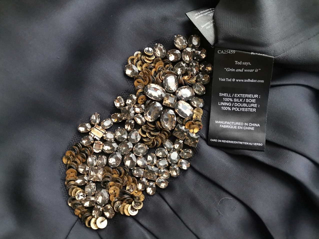 Ted Baker Rozmiar 2 (38) Kolor Granatowy Okrągły dekolt Tunika Bluzka Bezrękawnik Materiał Jedwab 100% Ted Baker Rozmiar 2 (38) Kolor Granatowy Okrągły dekolt Tunika Bluzka Bezrękawnik Materiał Jedwab 100%