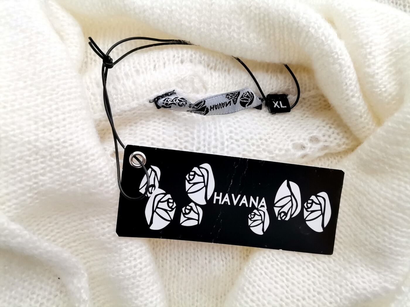 Havana Rozmiar XL Kolor Kremowy Drapowany dekolt Tunika Bluzka Dzianina Długi rękaw Materiał Akryl 100% Havana Rozmiar XL Kolor Kremowy Drapowany dekolt Tunika Bluzka Dzianina Długi rękaw Materiał Akryl 100%