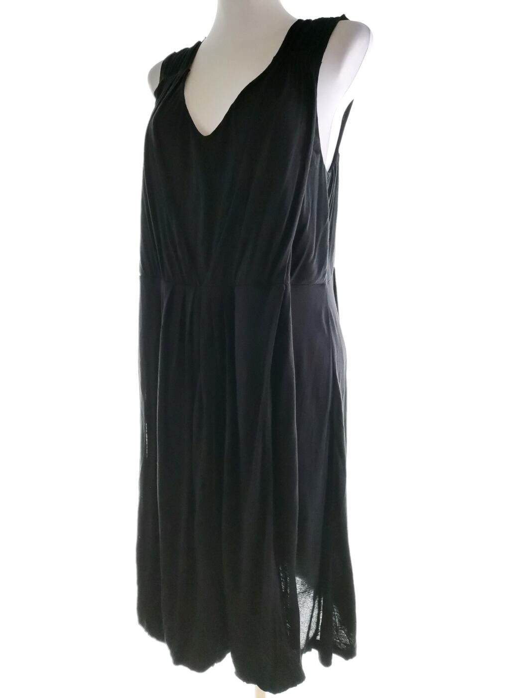 Zay Rozmiar S Kolor Czarny W serek Sukienka Sheath Bezrękawnik Midi Materiał Wiskoza 100% Zay Rozmiar S Kolor Czarny W serek Sukienka Sheath Bezrękawnik Midi Materiał Wiskoza 100%
