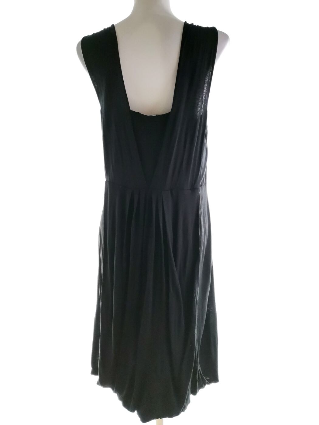 Zay Rozmiar S Kolor Czarny W serek Sukienka Sheath Bezrękawnik Midi Materiał Wiskoza 100% Zay Rozmiar S Kolor Czarny W serek Sukienka Sheath Bezrękawnik Midi Materiał Wiskoza 100%