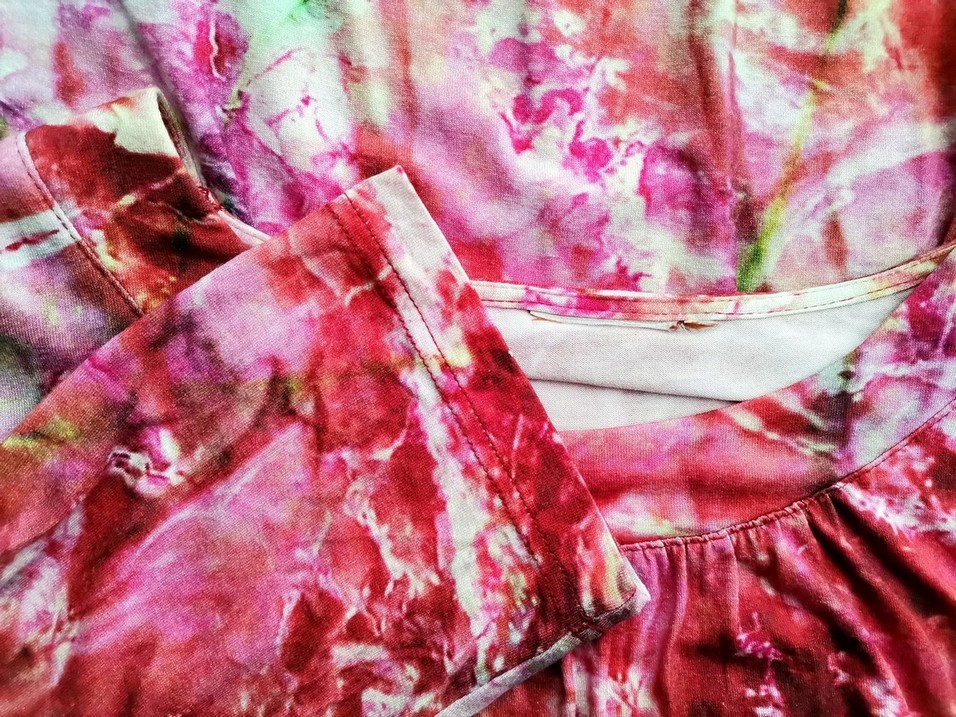 Vintage Rozmiar XL Kolor Kolorowa Floral Abstrakt Okrągły dekolt Tunika Bluzka Rękaw 3/4 Materiał Wiskoza Vintage Rozmiar XL Kolor Kolorowa Floral Abstrakt Okrągły dekolt Tunika Bluzka Rękaw 3/4 Materiał Wiskoza