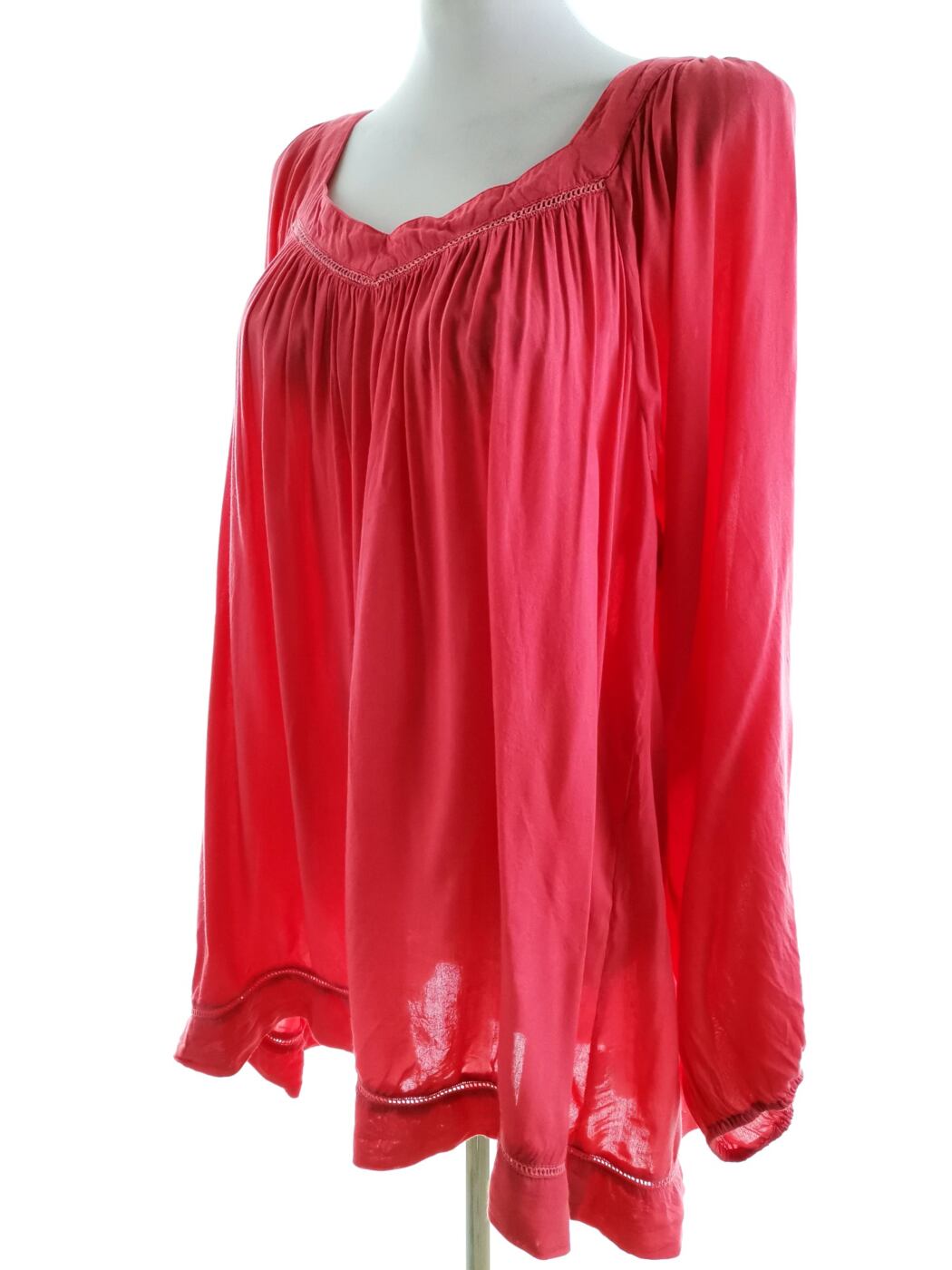 PLUS size Rozmiar 48-50 Kolor Różowy Kwadratowy dekolt Tunika Bluzka Długi rękaw Materiał Wiskoza 100% PLUS size Rozmiar 48-50 Kolor Różowy Kwadratowy dekolt Tunika Bluzka Długi rękaw Materiał Wiskoza 100%