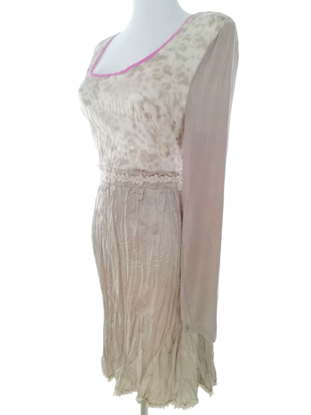 Cream Rozmiar 40 Kolor Srebrny Okrągły dekolt Sukienka Sheath Długi rękaw Midi Cream Rozmiar 40 Kolor Srebrny Okrągły dekolt Sukienka Sheath Długi rękaw Midi