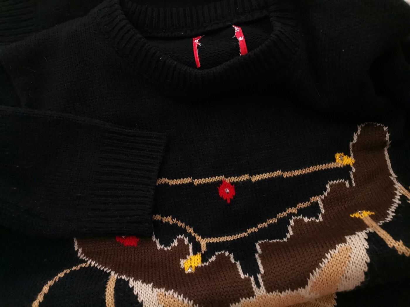 IMG_20210118_112837.jpg Merry Christmas Rozmiar 38-40 Kolor Czarny Crew Neck Sweter Świąteczny Gwiazdka Długi rękaw Cienka dzianina