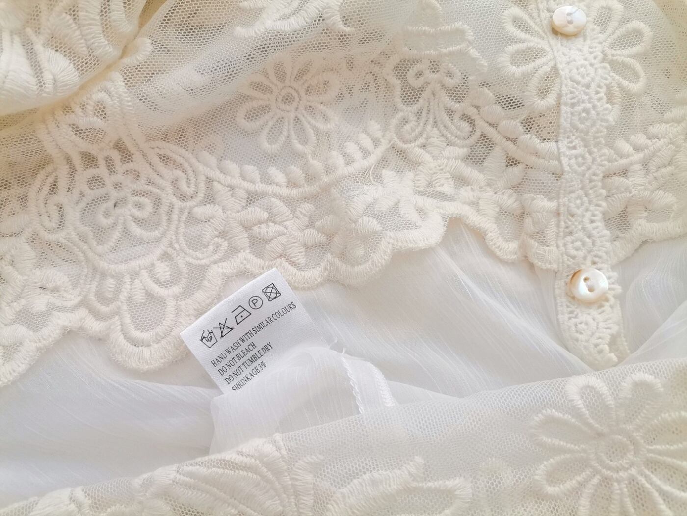 Vintage Rozmiar 42-44 Kolor Kremowy W serek Tunika Zapinana Bluzka Długi rękaw Vintage Rozmiar 42-44 Kolor Kremowy W serek Tunika Zapinana Bluzka Długi rękaw
