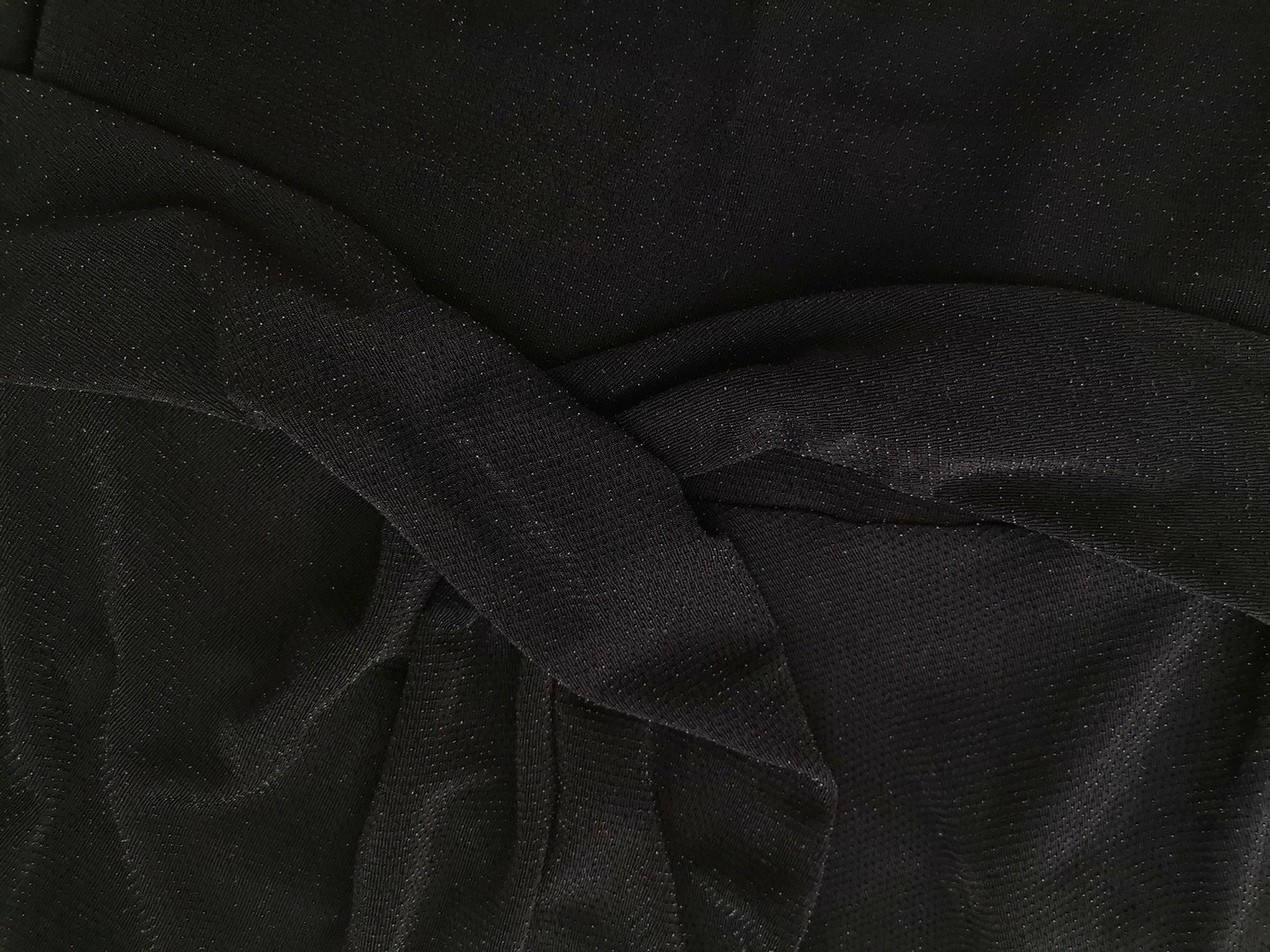 Vintage Rozmiar 40 Kolor Czarny Okrągły dekolt Sukienka Sweterkowa Długi rękaw Midi Vintage Rozmiar 40 Kolor Czarny Okrągły dekolt Sukienka Sweterkowa Długi rękaw Midi