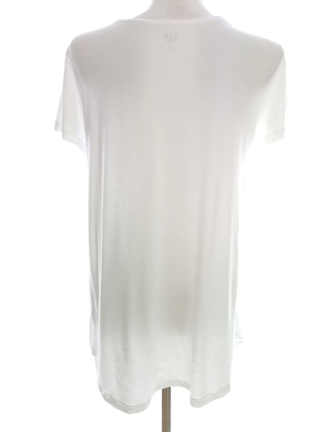 IMG_20210127_110647.jpg Gap Rozmiar M Kolor Biały Okrągły dekolt T-Shirt Krótki rękaw Materiał Wiskoza 100%