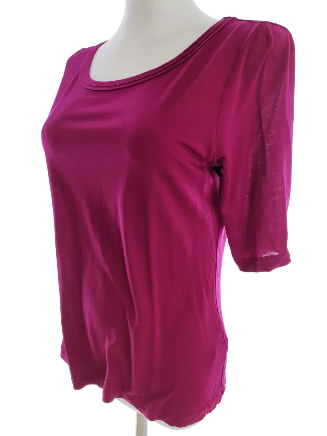 IMG_20210208_122008.jpg Filippa k Rozmiar S Kolor Purpurowy Okrągły dekolt T-Shirt Krótki rękaw Materiał Tencel 100%