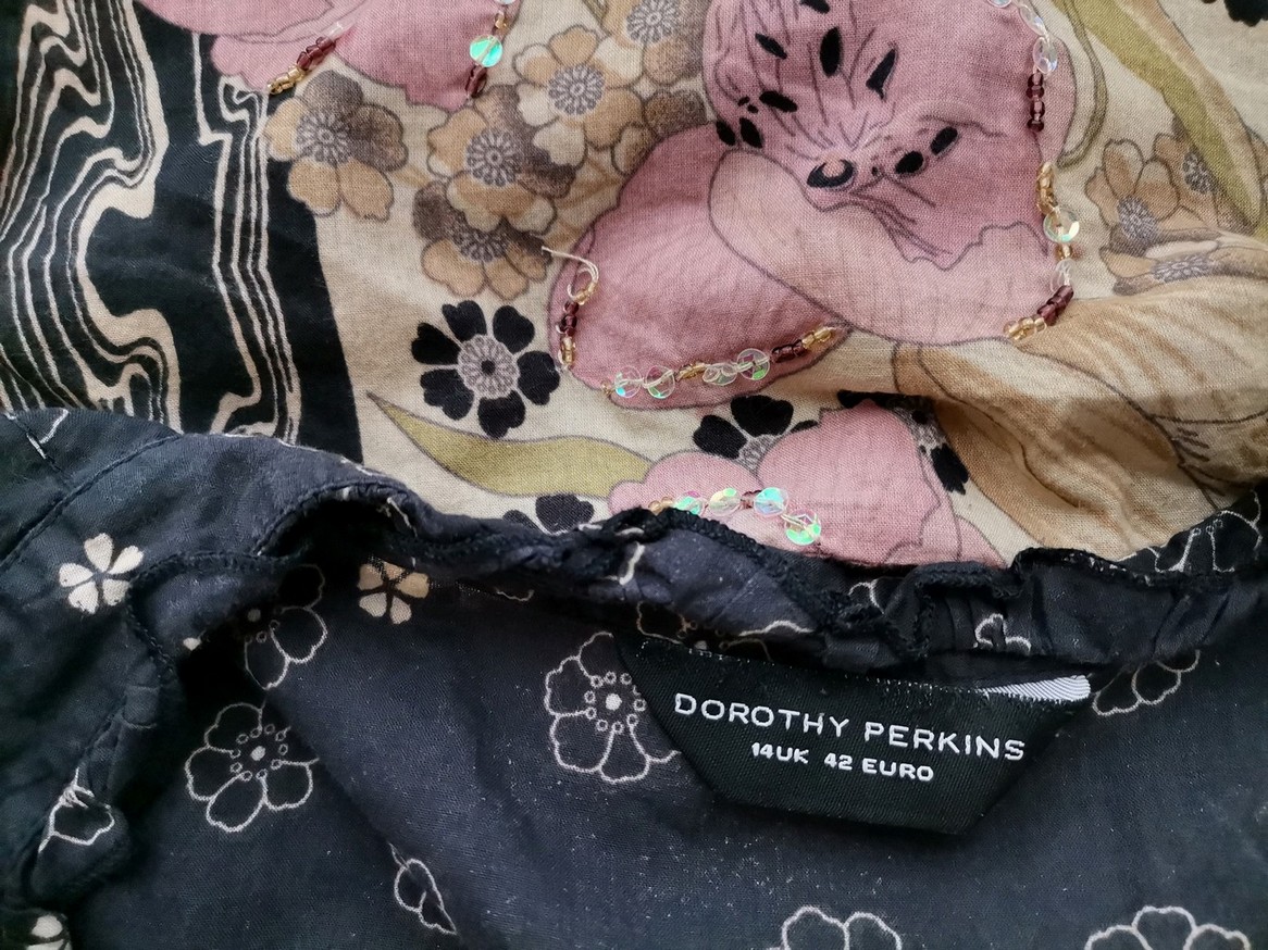 IMG_20210212_131237.jpg Dorothy perkins Rozmiar 14 (42) Kolor Czarny Kołnierz Bluzka Zapinana Krótki rękaw Materiał Bawełna 100%