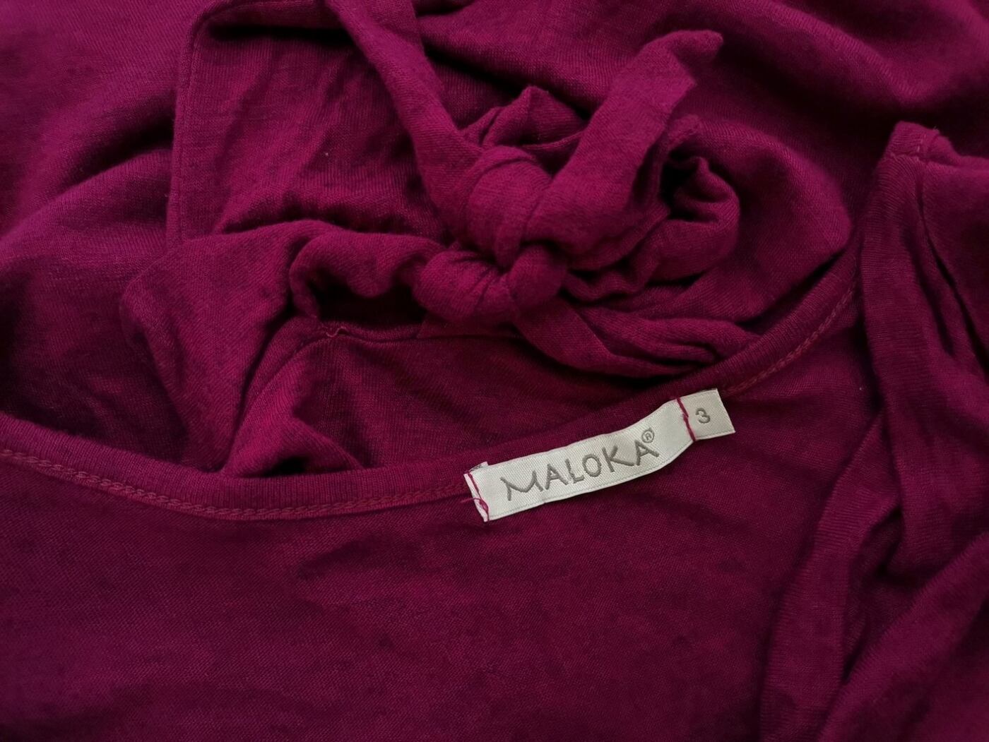 Maloka Rozmiar 3 (40) Kolor Purpurowy Drapowany dekolt Sukienka Ołówkowa Bezrękawnik Do Kolan Materiał Wiskoza