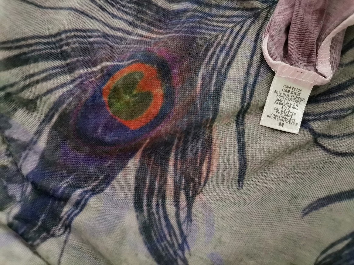 IMG_20210212_134131.jpg Guess jeans Rozmiar M Kolor Fioletowy Roślinny Liście Dekolt U Bluzka Długi rękaw Materiał Bawełna