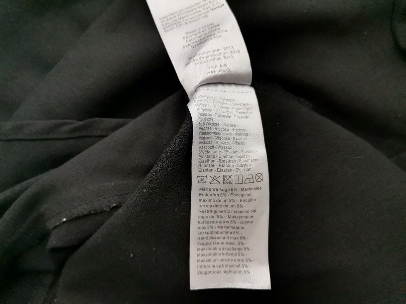 Vila Rozmiar M Kolor Czarny Okrągły dekolt Bluzka Długi rękaw Materiał Wiskoza