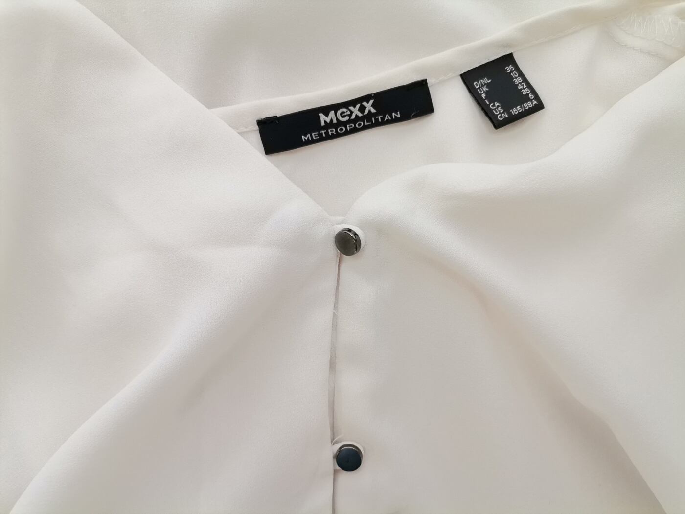 IMG_20210216_111115.jpg Mexx Rozmiar 36 Kolor Kremowy Split Crew Neck Bluzka Zapinana Długi rękaw