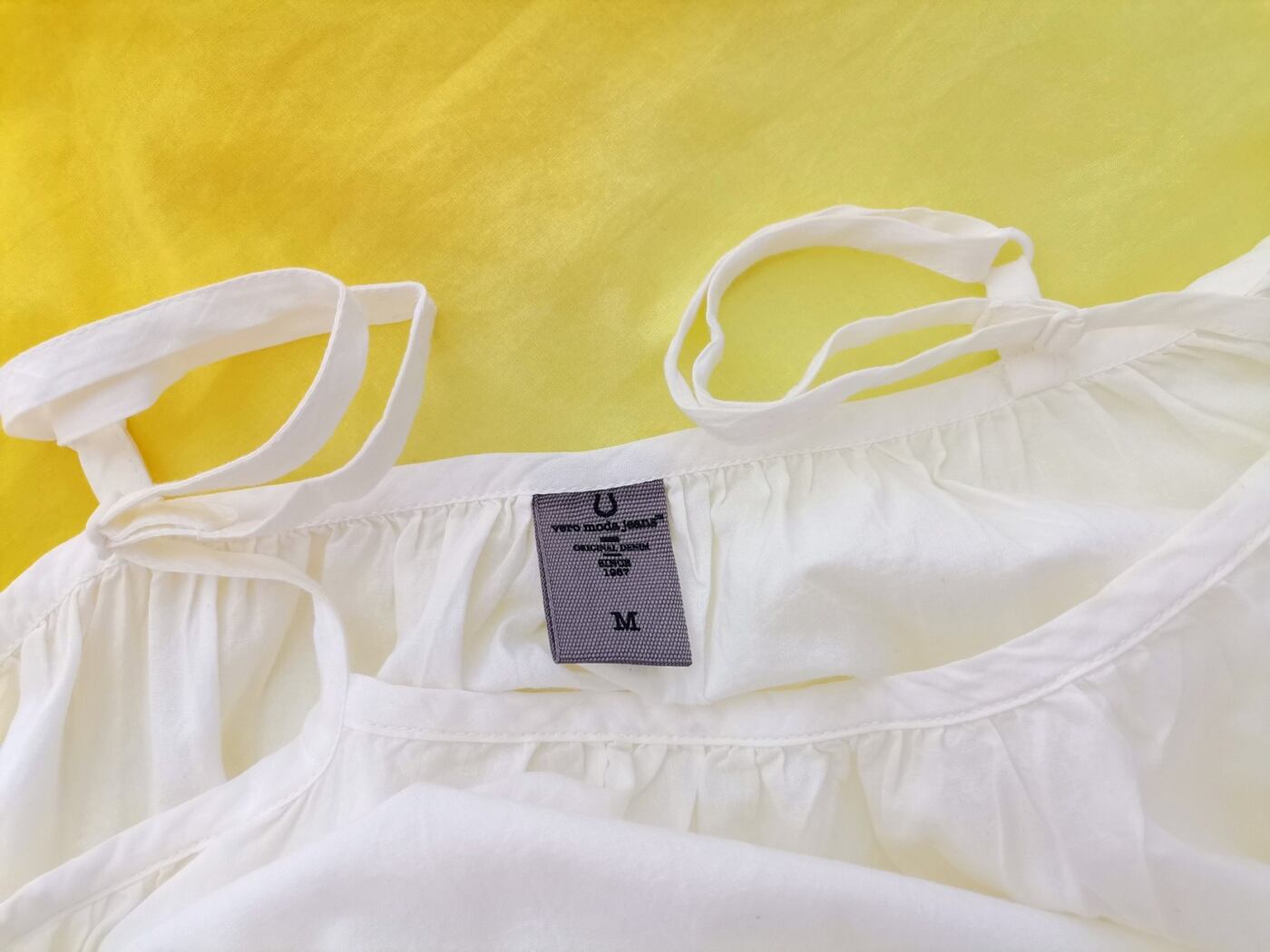 Vero moda Rozmiar M Kolor Żółty Kwadratowy dekolt Sukienka Prostokątna Bezrękawnik Midi Materiał Bawełna 100%