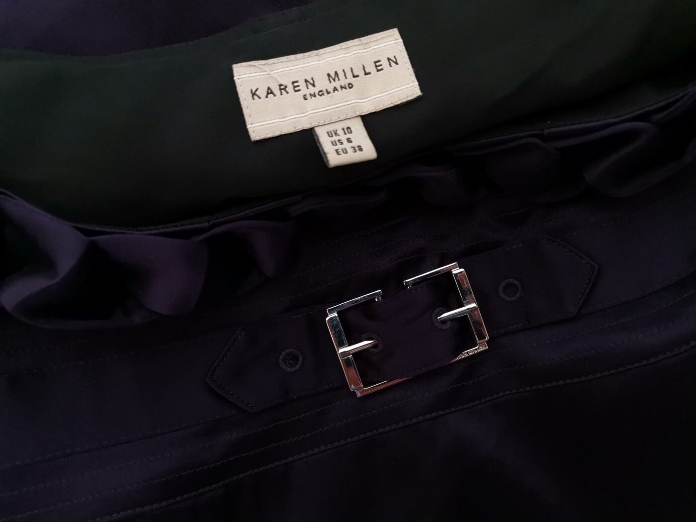 Karen MILLEN Rozmiar 10 (38) Kolor Fioletowy Okrągły dekolt Sukienka Sheath Bezrękawnik Do Kolan Materiał Jedwab