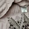 Culture Rozmiar S Kolor Pudrowy Róż Keyhole Crew Neck Sukienka Prostokątna Rękaw 3/4 Midi Materiał Wiskoza 100%