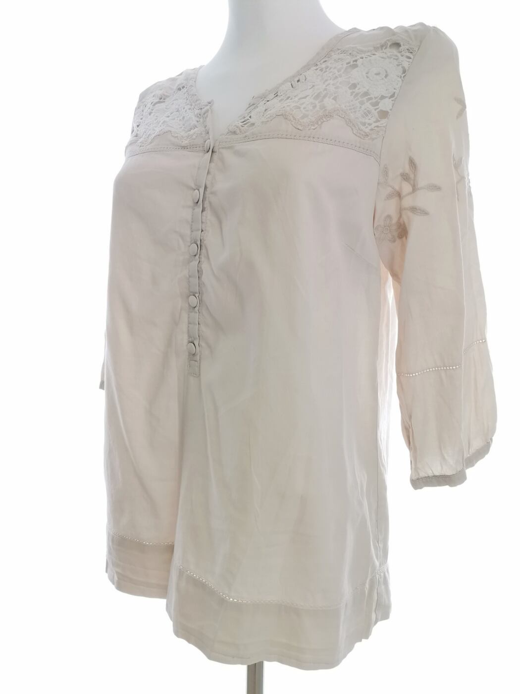 IMG_20210219_123106.jpg Vero moda Rozmiar M Kolor Kremowy Split Crew Neck Bluzka Popover Guziki Rękaw 3/4 Materiał Organiczna Bawełna
