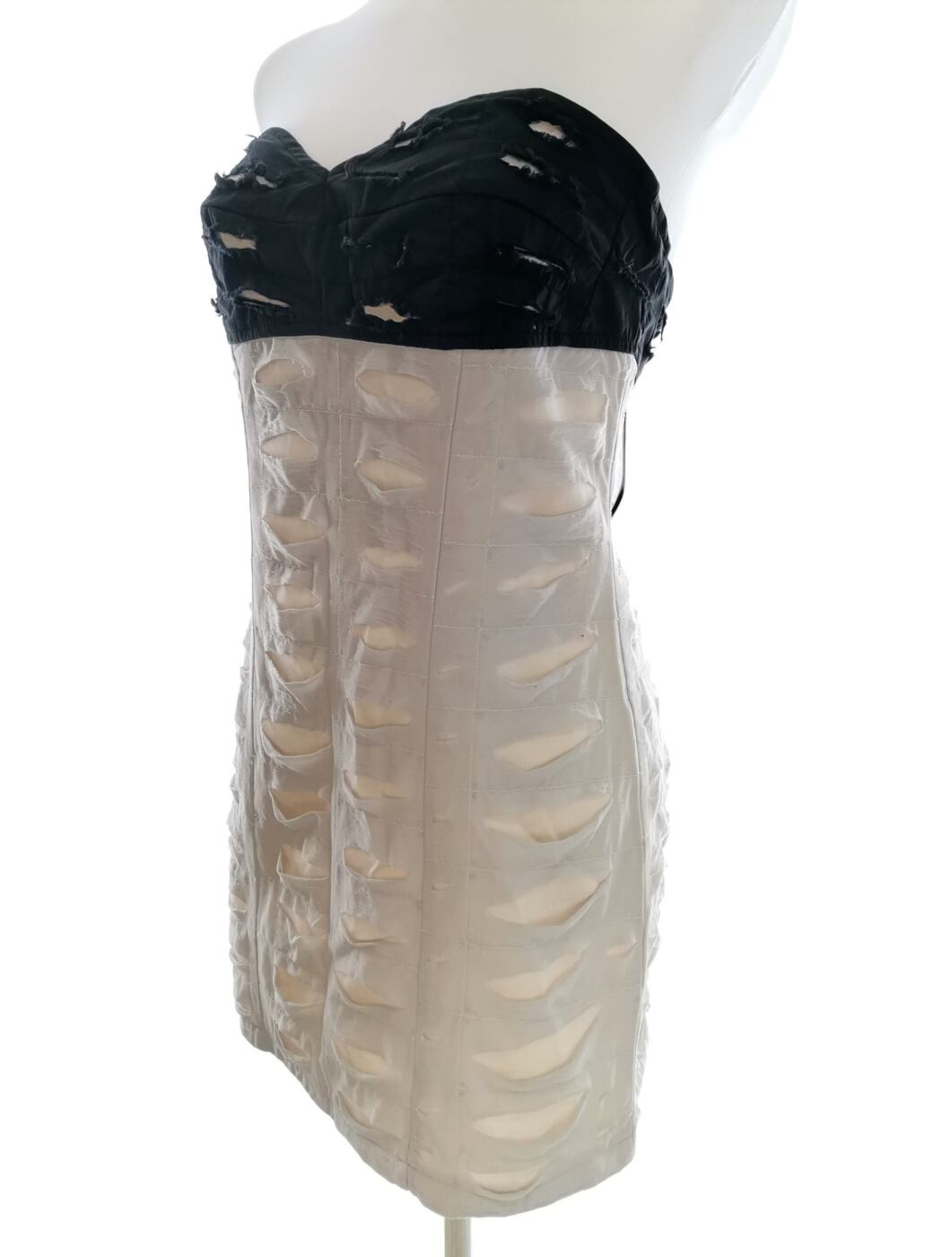 Rinascimento Rozmiar M Kolor Beżowy Odkryte Ramiona Sukienka Bodycon Bezrękawnik Krótka Materiał Bawełna