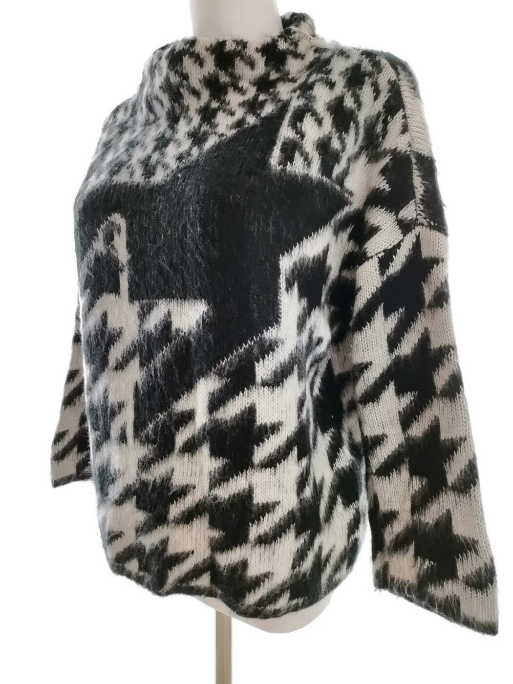 IMG_20210303_101546.jpg Vero moda Rozmiar L Kolor Czarny Pół golf Sweter Rękaw 3/4 Materiał Akryl 100% Gruba dzianina